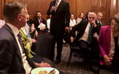 Hick’s boorish behavior embarrasses Democrats lunching with President Biden