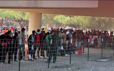 Crow criticizes horseback-riding Border Patrol agents