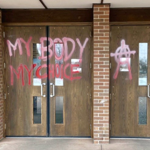 Mothers Day weekend: Hate crimes in Colorado, Supreme Court justices doxxed