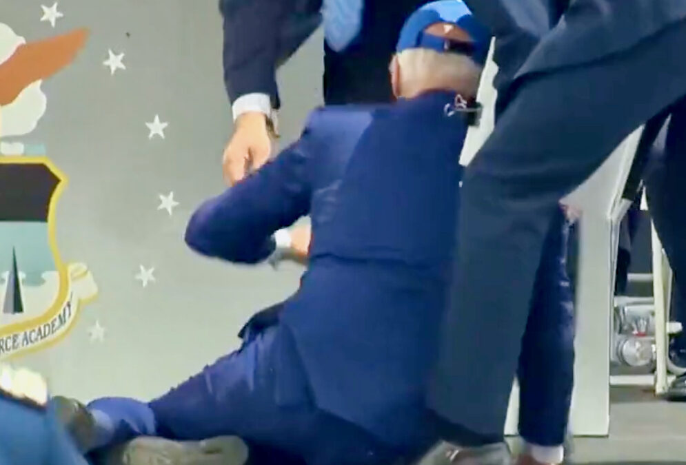 Biden’s embarrassing stumble and collapse upstages Air Force Academy graduation
