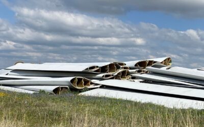 Colorado lawmakers demand Big Wind remove spent turbines from private property