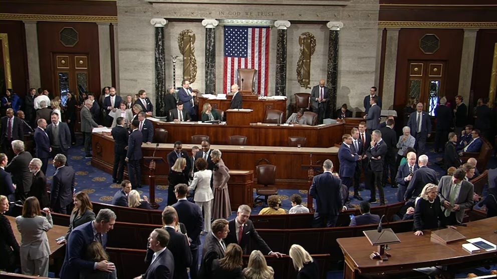 Colorado’s three new Republican congressmen sworn into office, vote for speaker